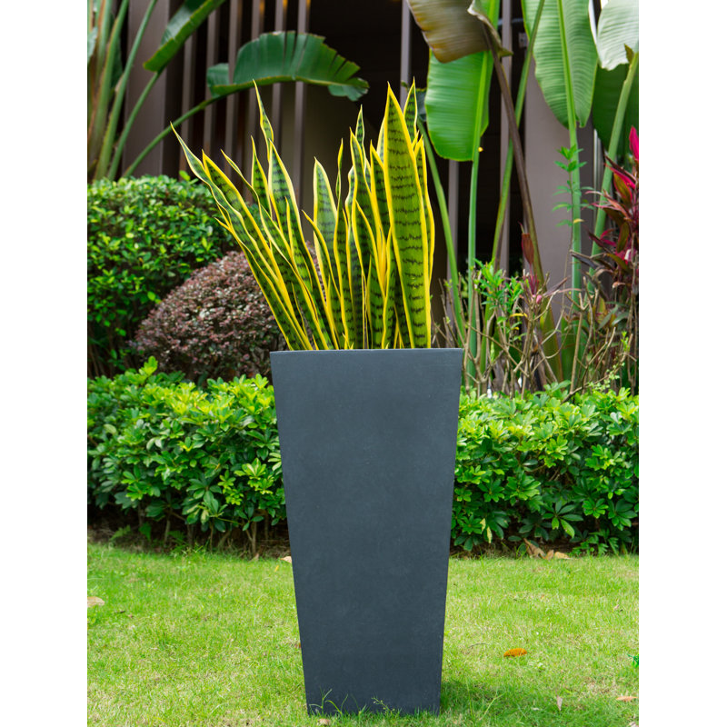 Hetum Pot Planter, Charcoal, 12.6" x 24.4"
