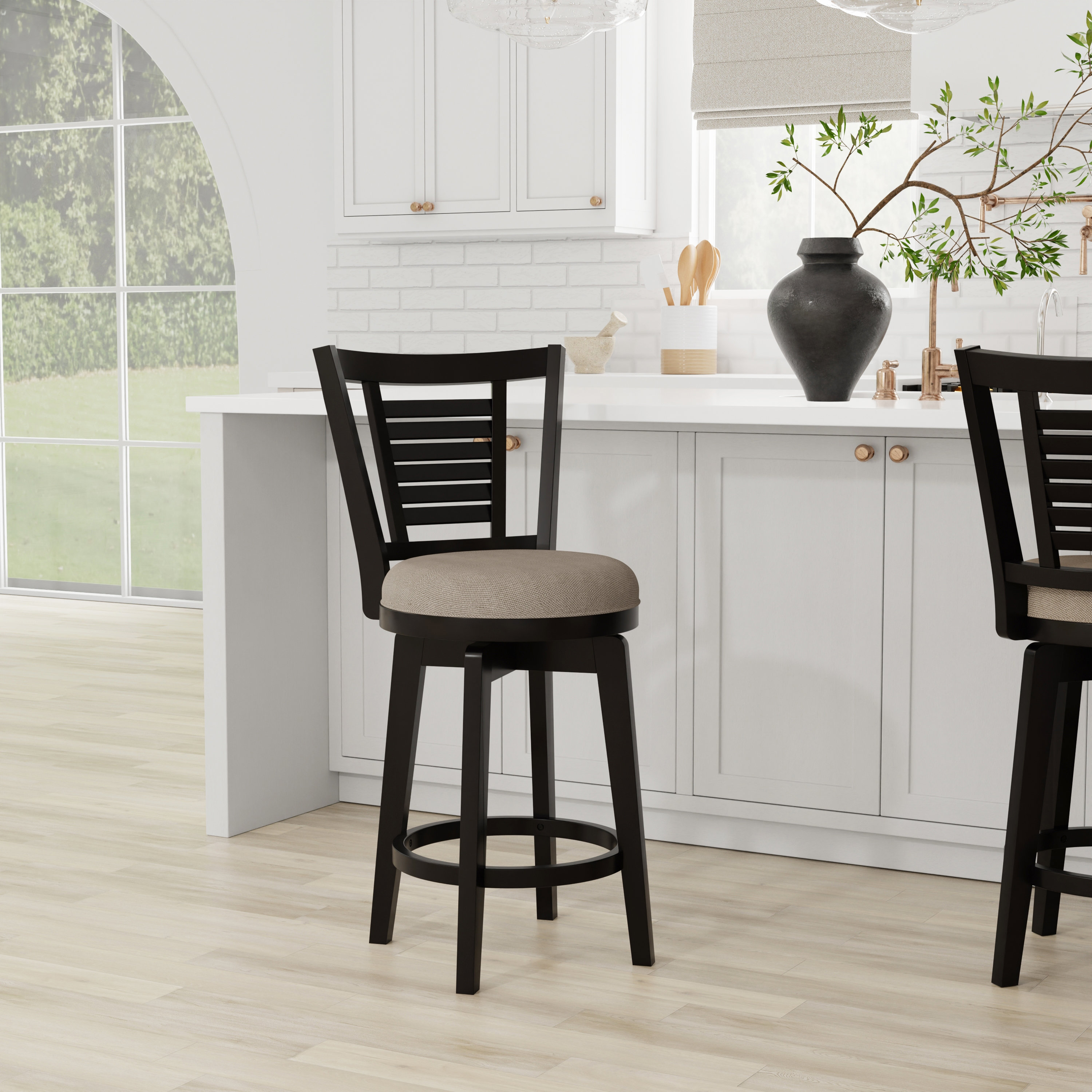 Lark Manor Aaman Stool & Reviews