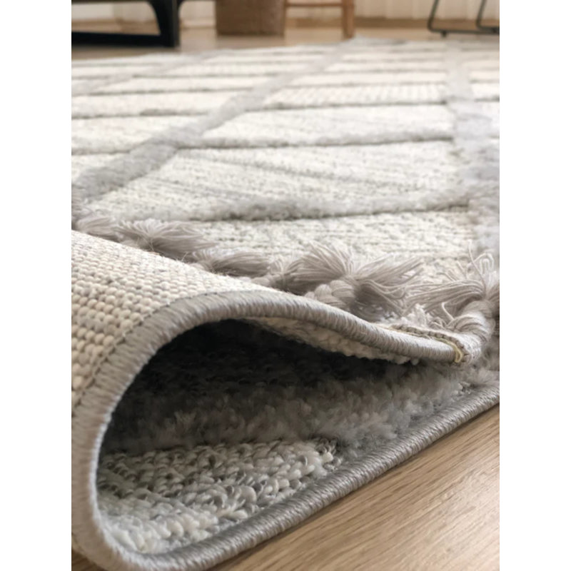 Vernesa Cotton Geometric Indoor / Outdoor Rug, Rectangle 6'7" x 8'3"