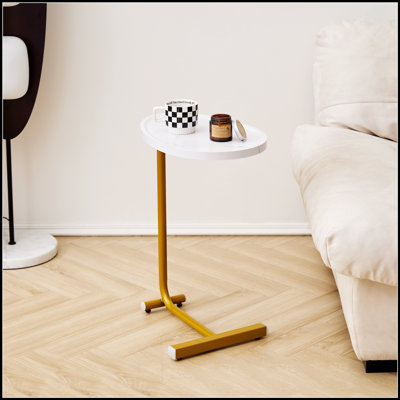 Table d'appoint blanche en forme de C, petit canapé pour canapé et chambre à coucher, design moderne et fonctionnel