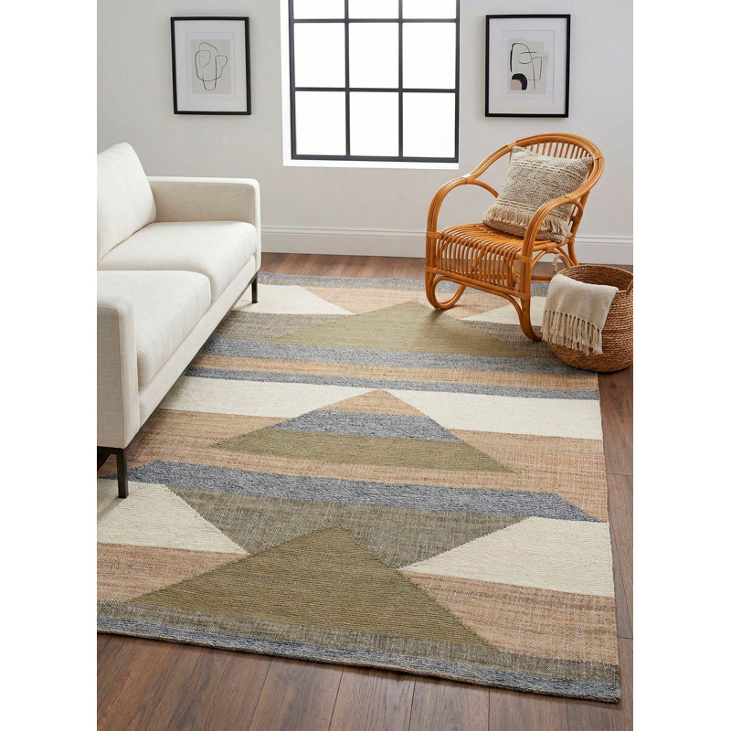 Aquila Geometric Area Rug in Green/Ivory/Gray, Rectangle 5' x 8'