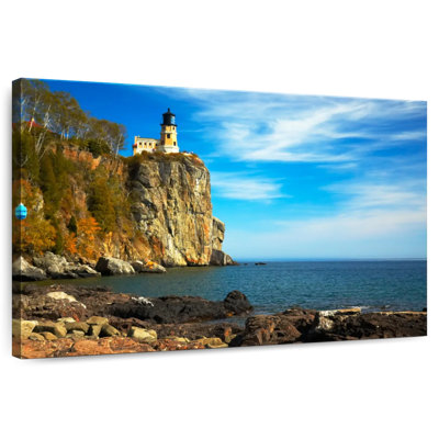 Phare d'Alvord Cliffside