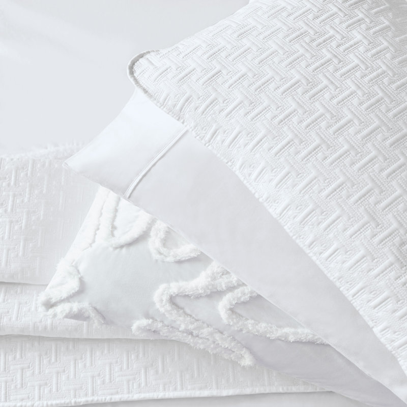 T Quilt Geometric Pillow Sham, White