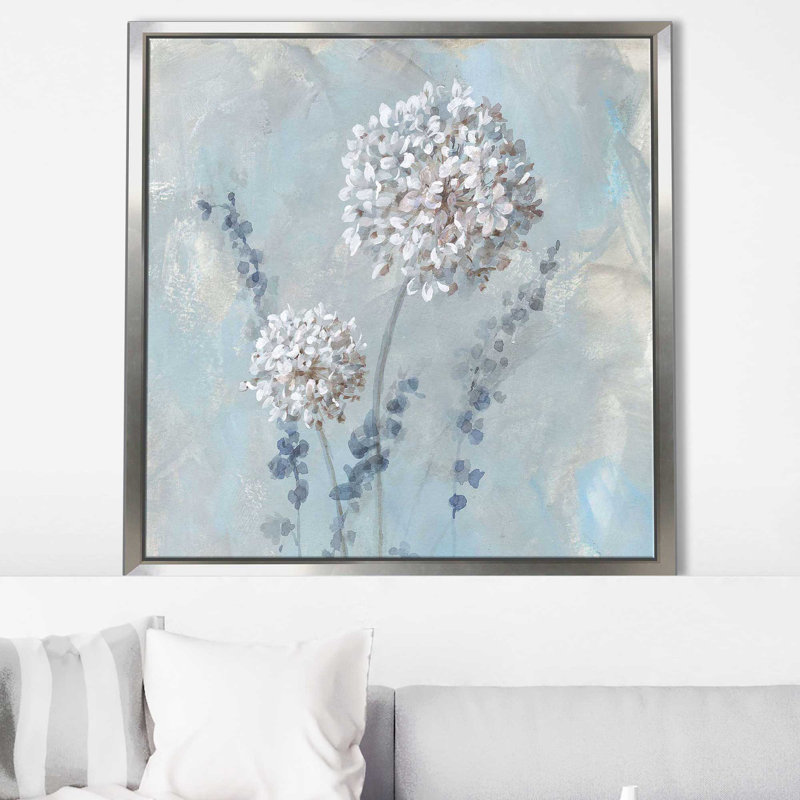 «Airy Blooms I» par Danhui Nai, Cadre flottant argent, H 39,5 po x l 39,5 po x P 2 po