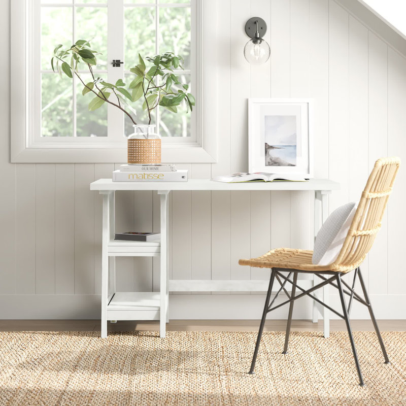 Bureau d'ordinateur avec prises intégrées Saribek, Blanc