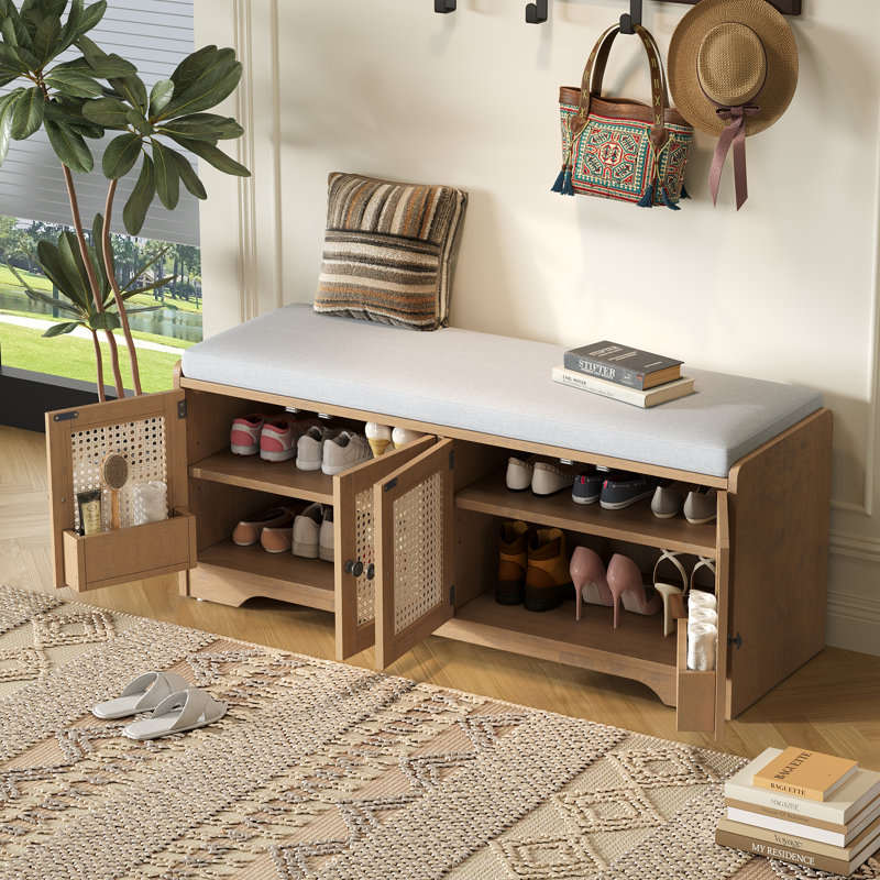 Banc de rangement rustique avec coussin amovible, portes en rotin tissé et tablettes réglables pour le vestibule, Jaune
