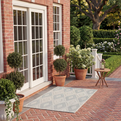 Geometric Gray/Wheat/Blue Indoor/Outdoor Area Rug