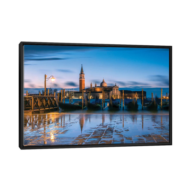 « blue venice » par matteo colombo, impression sur toile, H 18 po x l 26 po x P 1,5 po, Toile avec cadre noir, Pas de tapis