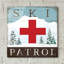 Art mural en verre épique «Ski Patrol» par Elizabeth Tyndall, 12 po x 12 po