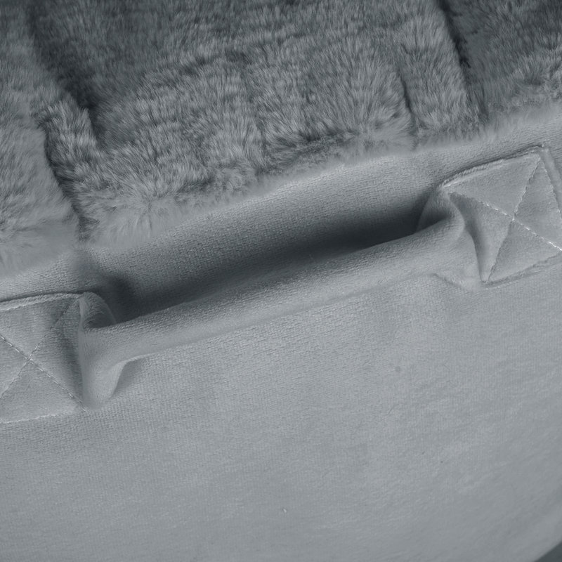 Coussin de dossier , Averse torrentielle
