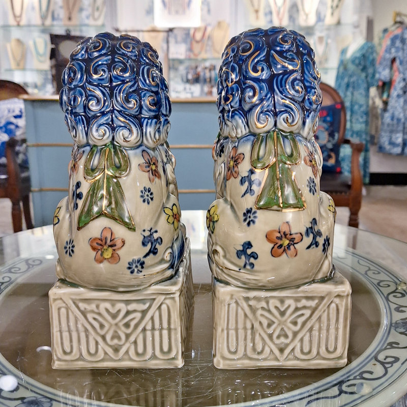 Porcelain Lucky Foo Dogs – Hand-Painted Floral (Set of 2)