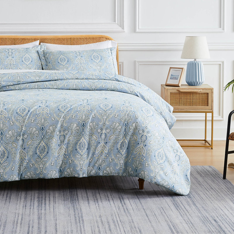 Down Alternative filling Oversized Reversible Comforter Set with matching shams, Queen Comforter + 2 Standard Shams