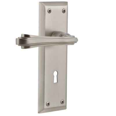 New York Plate Single Dummy with Decorative Keyhole and Fleur Lever