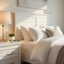 Ensemble de chambre à coucher grand lit, rangement de tiroir, blanc, ensemble de 4 pièces avec 2 tables de chevet et commode-128121170