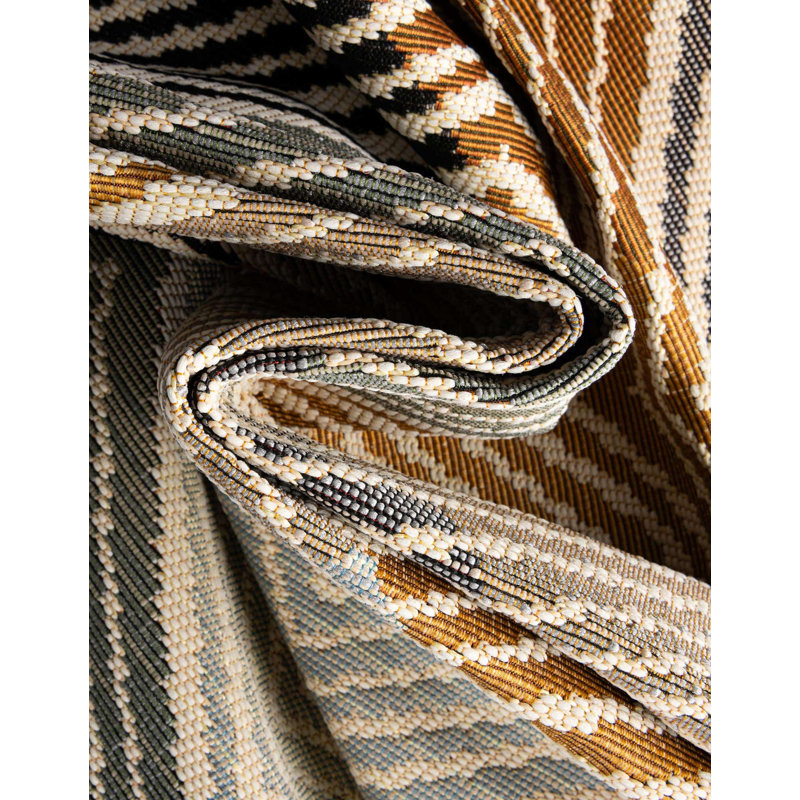 Keazia Indoor/Outdoor Area Rug, Rectangle 5'1" x 7'1"