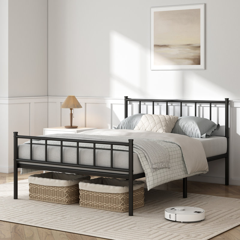 Metal Bed, Double (4'6)