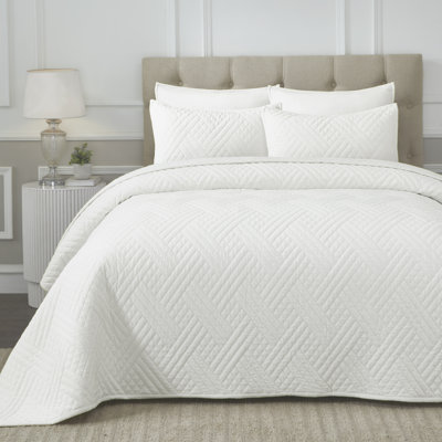 Karina Cotton Velvet Lightweight Quilt And Pillow Sham Set