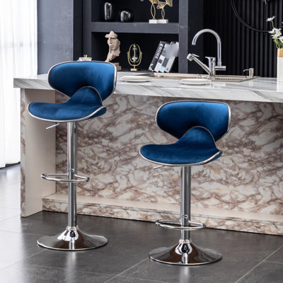 Velours bleu pivotant sur 2 - Base en métal chromé pivotant à 360 ° et repose-pieds réglable en hauteur pour un confort personnalisé
