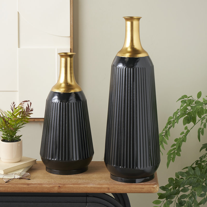 Ensemble de grands vases décoratifs en métal noir Mishler