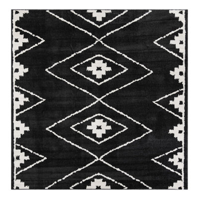 Latitude Run® Vefsna Nikolis Rug Black