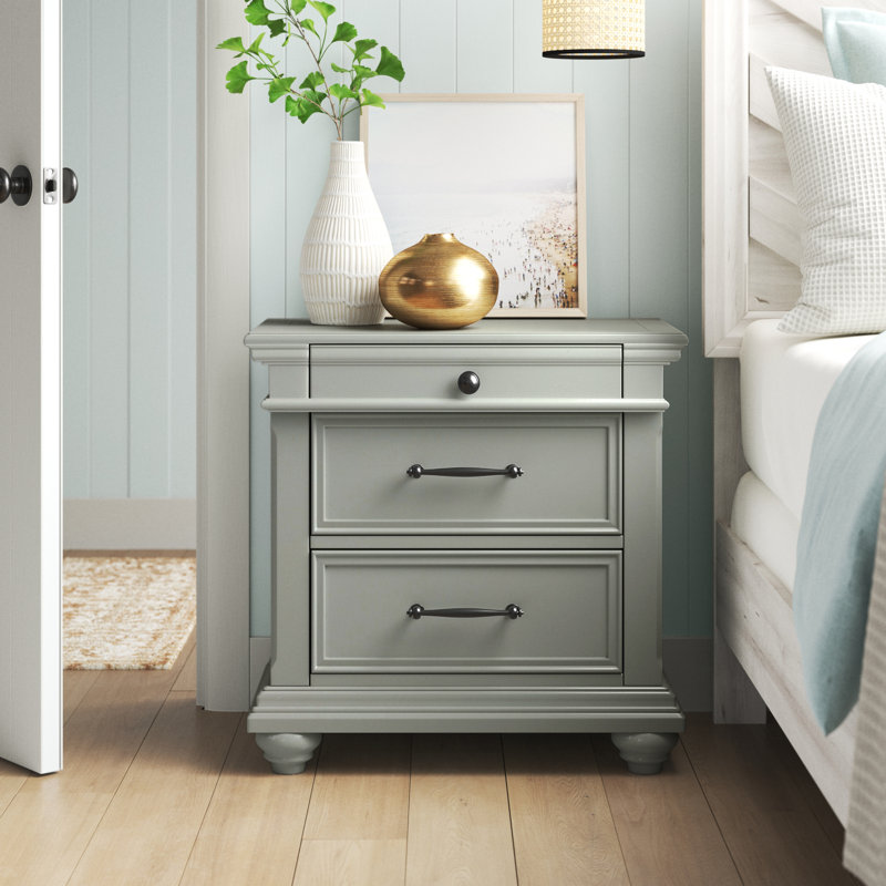 Amarilis 28'' W Nightstand