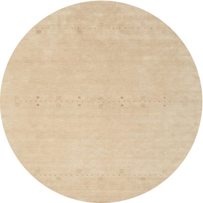 Surface beige contemporaine tapis
