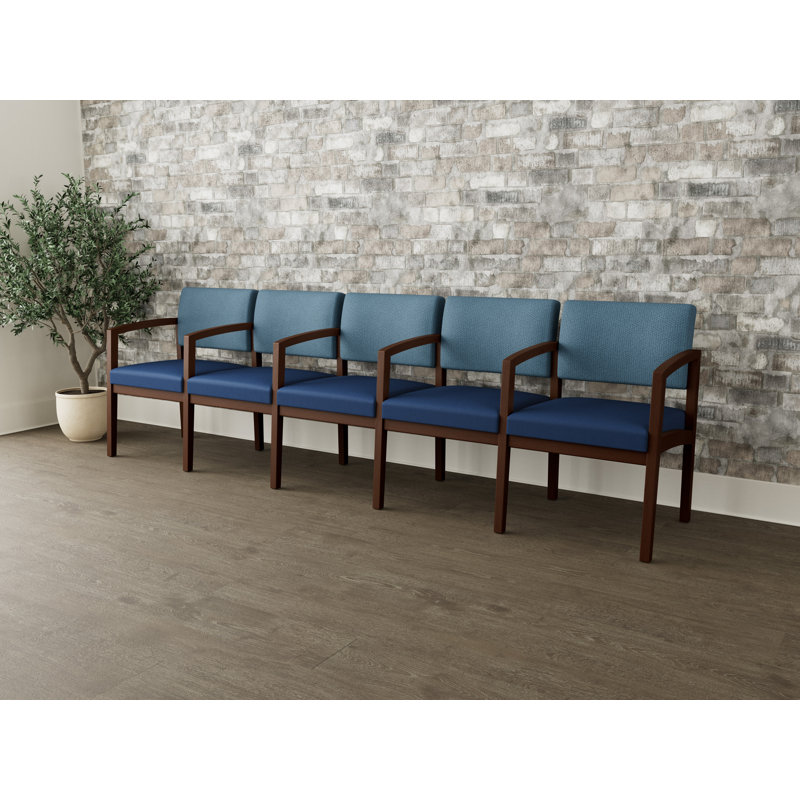 Canapé Lenox en bois 5 places avec accoudoirs centraux, Noyer Riftwood, Verso: bleu denim Siège: PP bleu impérial