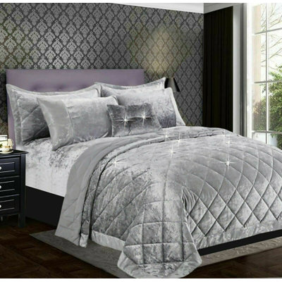 Canora Grey Stodghill Velvet Bedspread