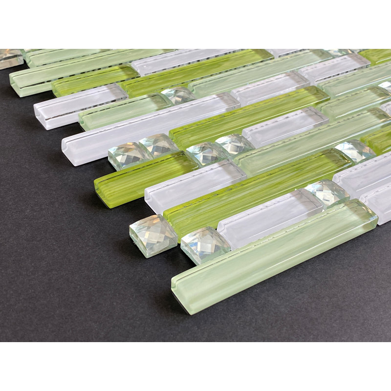 Random Sized Glass Linear Mosaic Wall Tile, Green/White