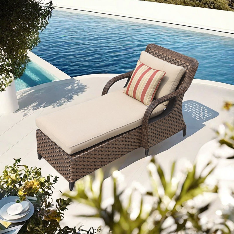 Chaise longue ergonomique pour l'extérieur