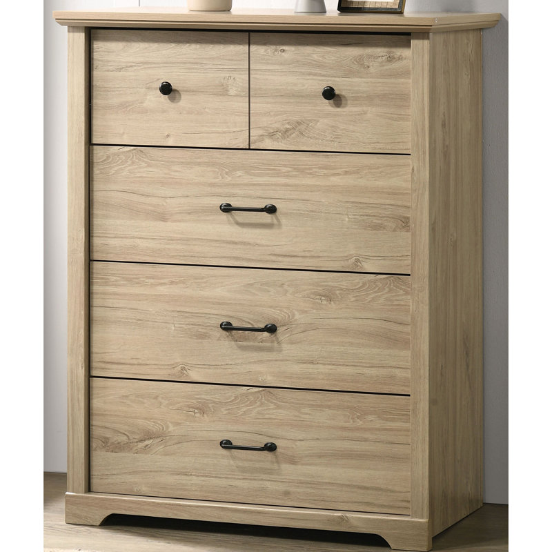 Elara 32"W 4-Drawer Chest With Handles, Light Oak