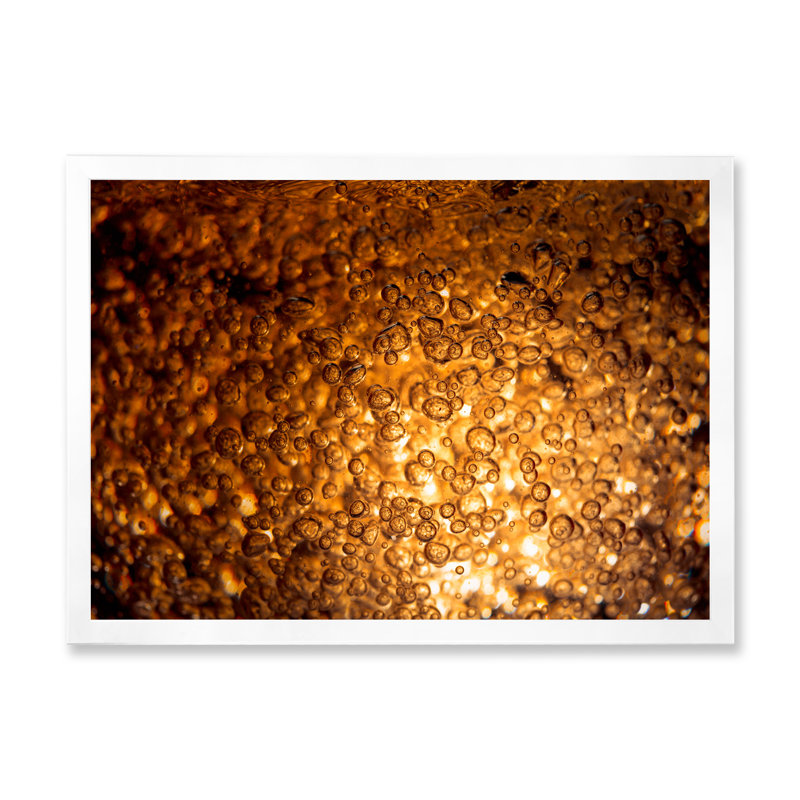 Macro de boisson gazeuse dans un verre - photographie sur toile, Cadre photo blanc, H 34 po x l 44 po