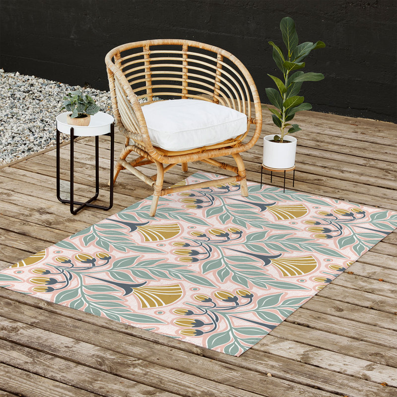 Talamantes Floral Indoor / Outdoor Rug, Rectangle 5' x 7'