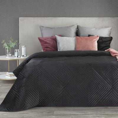Garan Polyester Geometric Shapes Bedspread
