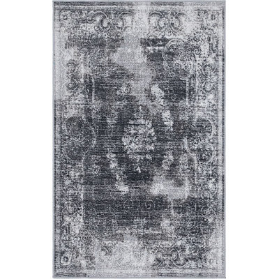 Clevinger Oriental Indoor Rug