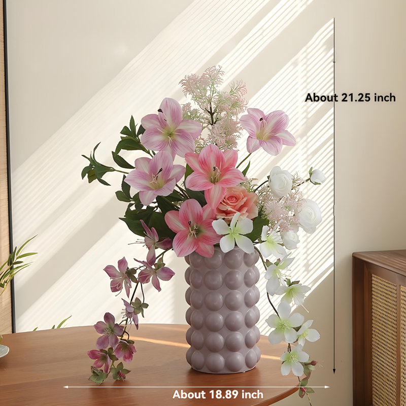 Ornements de fleurs simulées