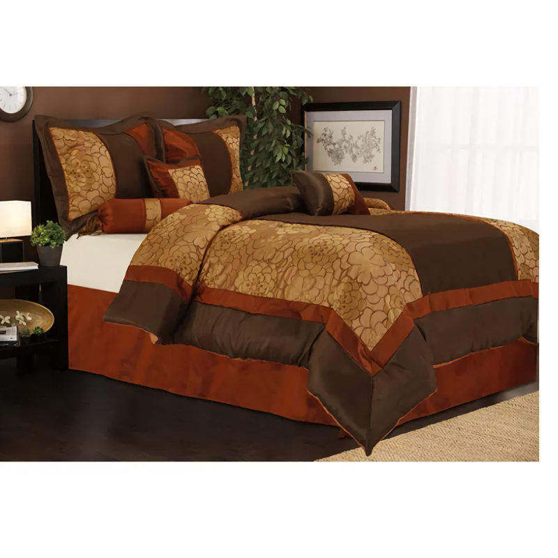 Evalett Toile Comforter