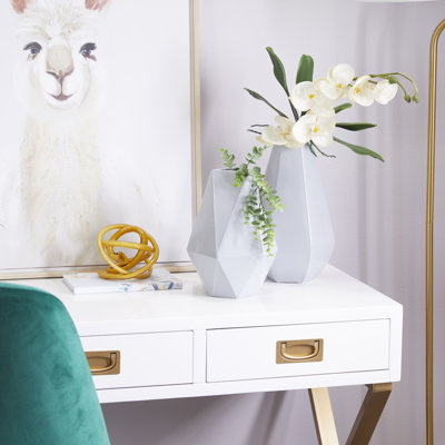 2 Piece Metal Table Vase Set