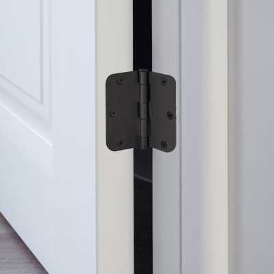 Design House 189548 Door Hinges For Interior Doors 6-pack 3.5-inch X 3.5-inch – Rounded 5/8-inch Radius Steel Door Hinge – Matte Black – Fits Standard Doors