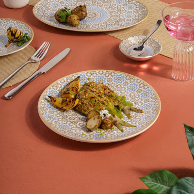 Porcelain Vital Coupe Round Rimless Plate