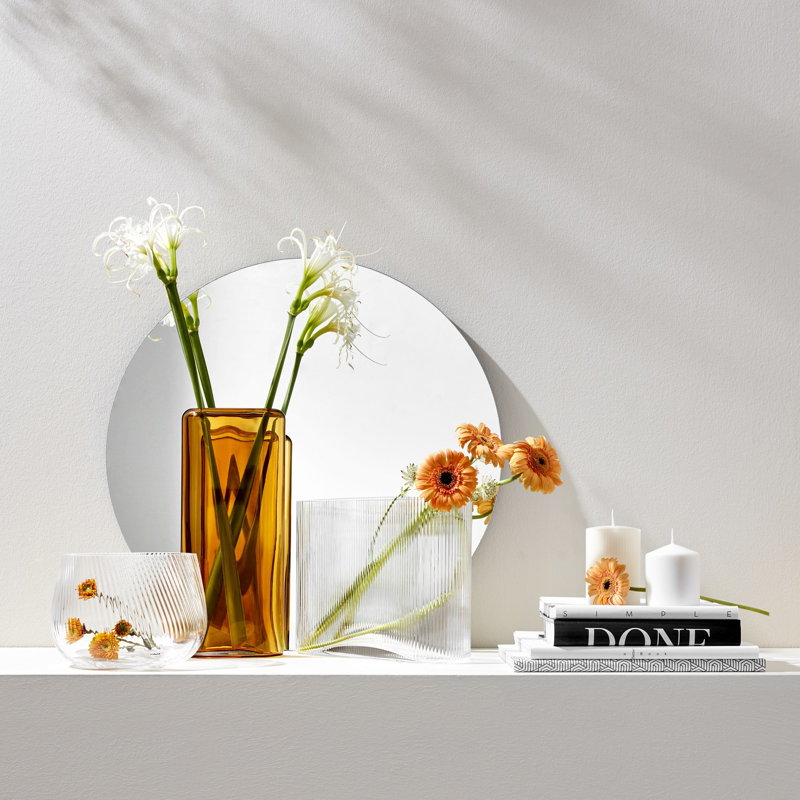 Vase de table en cristal sans plomb 12,8 po Layers, Amber, 12.81" H x 5.43" W x 3" D