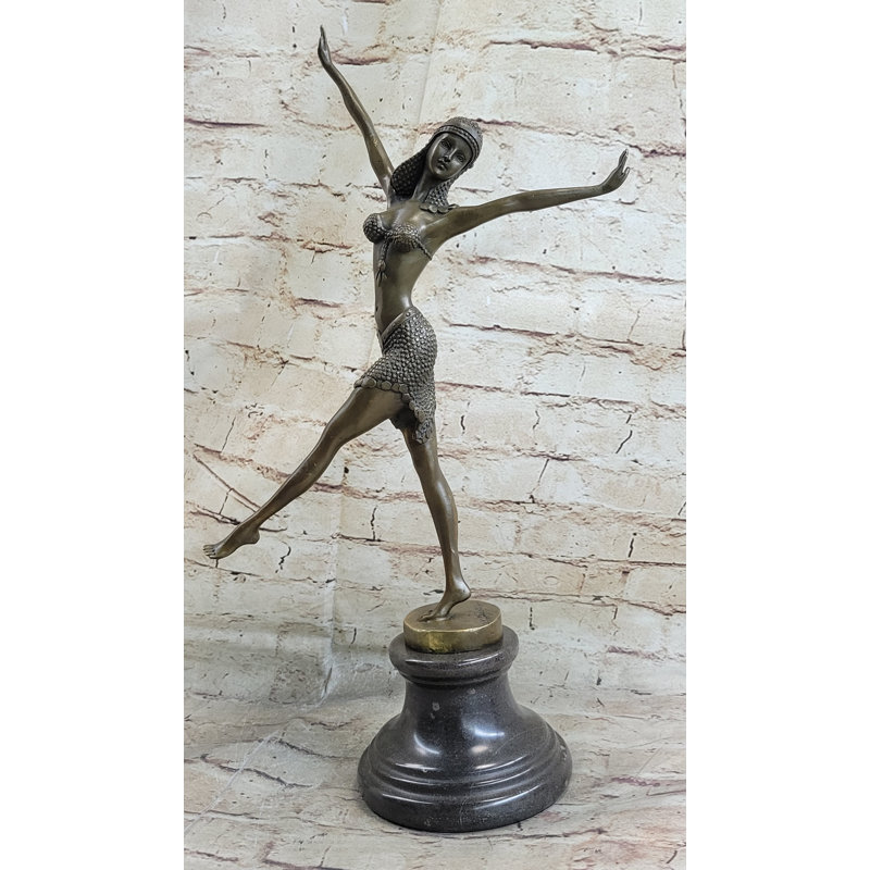 Figurine Mans Dancing Lady