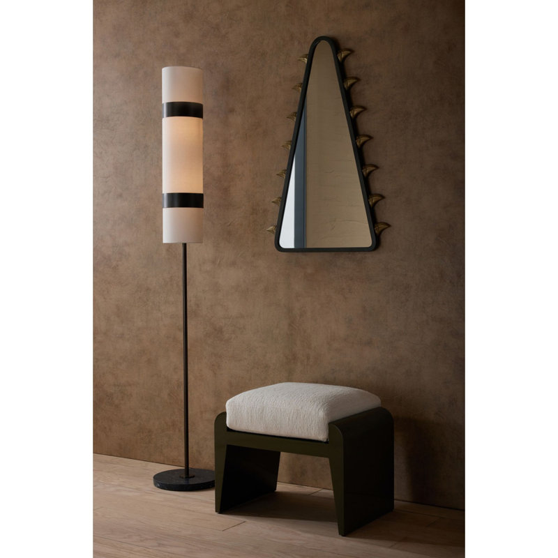 Alanna Ottoman, Moss