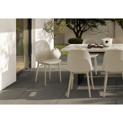Ensemble de 4 chaises de patio modernes et contemporaines de 84 cm de hauteur - Couleur taupe naturelle