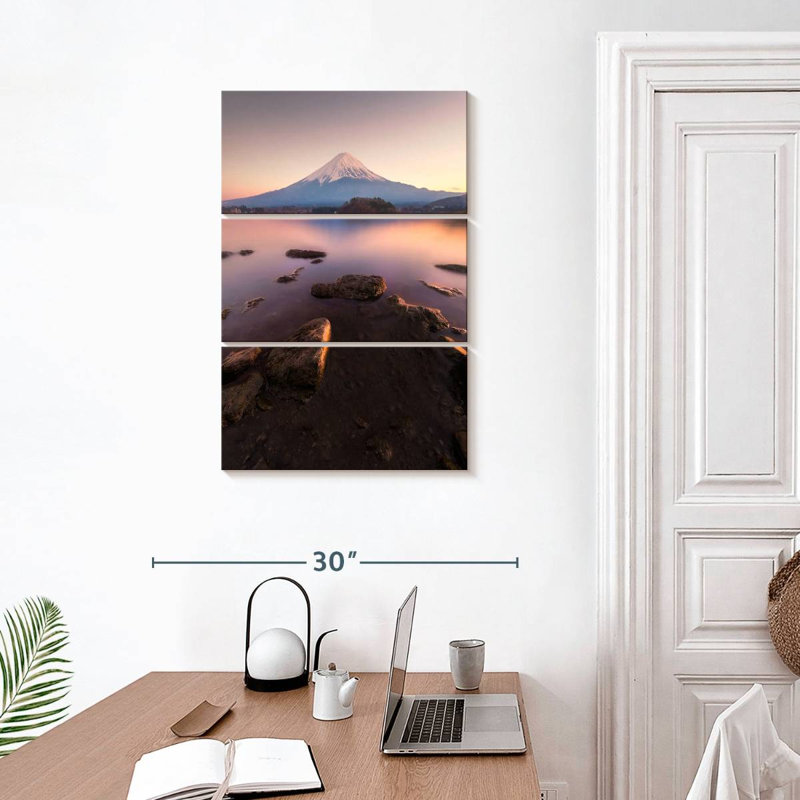 Lever du soleil Masam Mount Fuji I, H 32 po x l 20 po