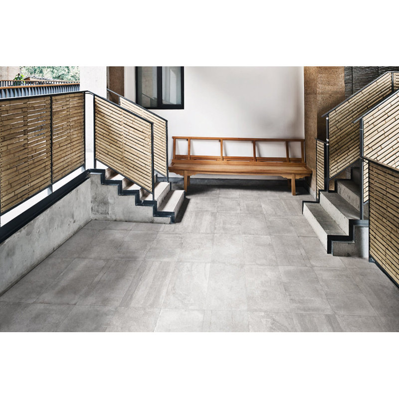 Carreau de porcelaine 18 po x 36 po aspect pierre, Gris clair