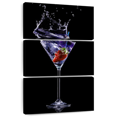 Yarlin Strawberry Martini Splash