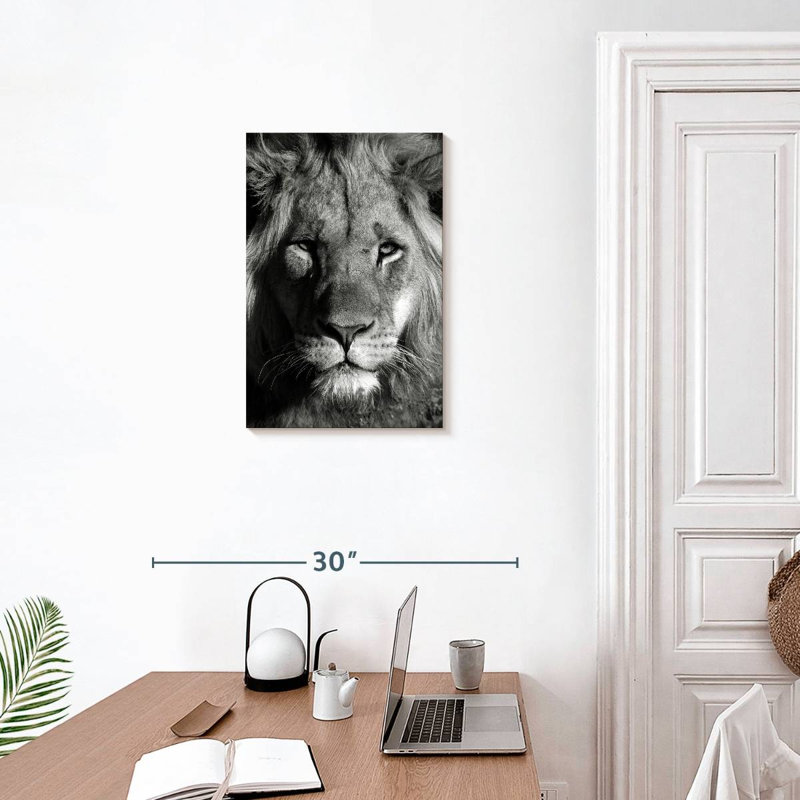Brampt Monochromatic Lion Head, 24" H x 16" W