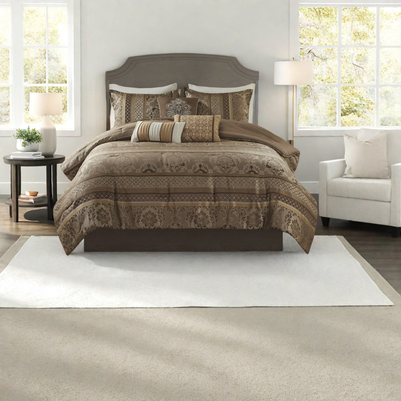 Ensembles de literie pour très grand lit luxueux, conception en jacquard de polyester pour l'élégance de la maison