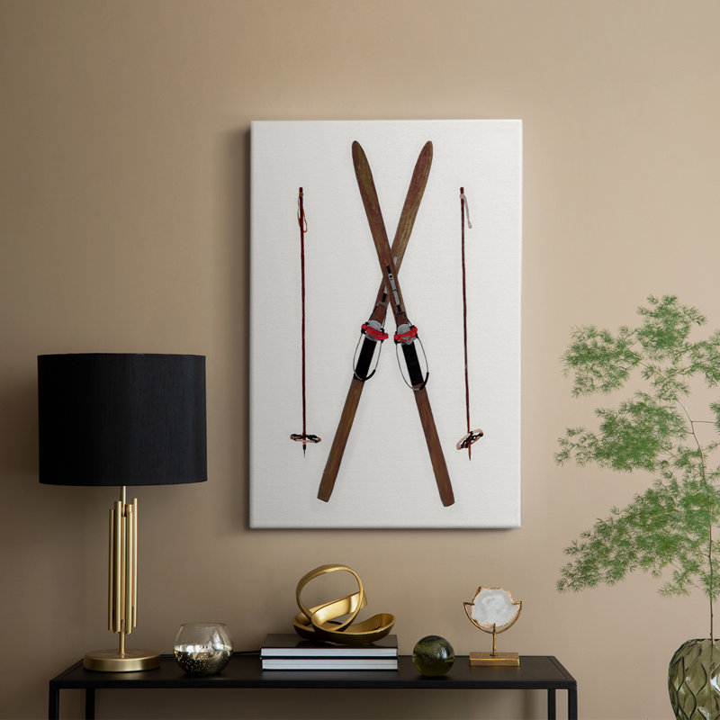 Skis rétro - Cavas enveloppés de galerie, H 36 po x l 24 po